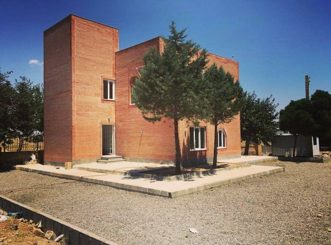 ساختمان اداری زاوین